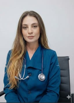 Letícia Matos Bernhard